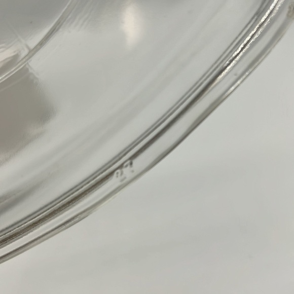 CORNINGWARE 1 1/2 QUART COOKING DISH WITH CLEAR GLASS PYREX LID - Picture 11 of 13